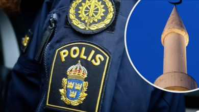 Photo of الشرطة السويدية تحقق في نشر ملصقات مسيئة للنبي محمد في مدينة فيكخو
