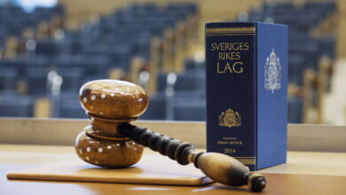 Photo of القانون السويدي : التفسيرات حول أحد الأقارب المتهمين بالاغتصاب