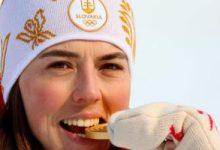 Photo of اللاعبة السويدية  ” إلفيرا أوبرج”.. تفوز بالميدالية الفضية في بطولة بكين
